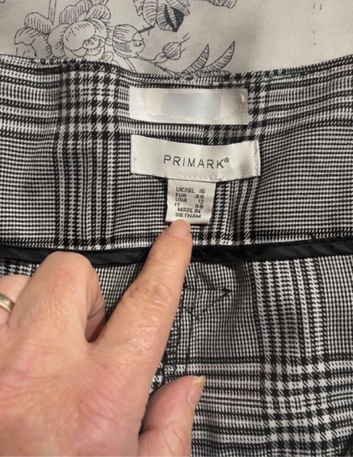 Pantalon à pinces droit, motif écossais noir - photo numéro 3