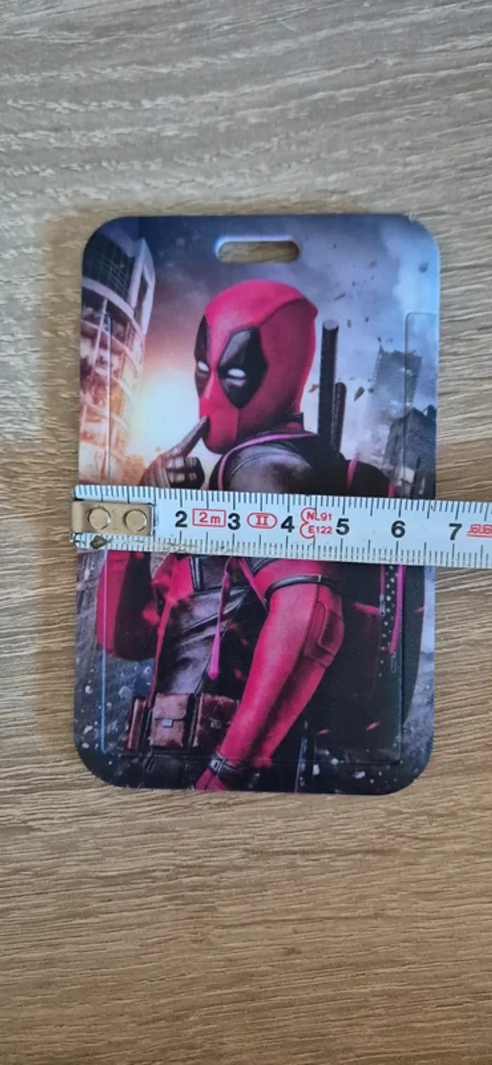 Porte carte d'identité DeadPool avec lanière fantaisie. - photo numéro 7