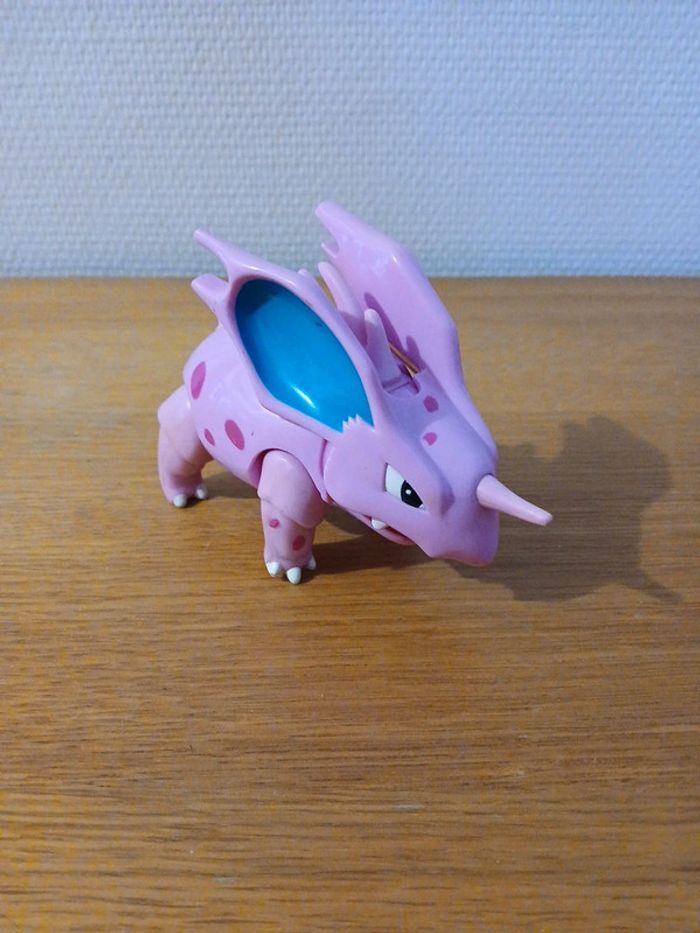 Pokemon nidoqueen - photo numéro 2