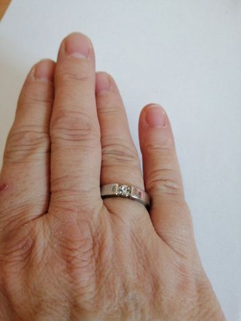 Bague avec petit diamant