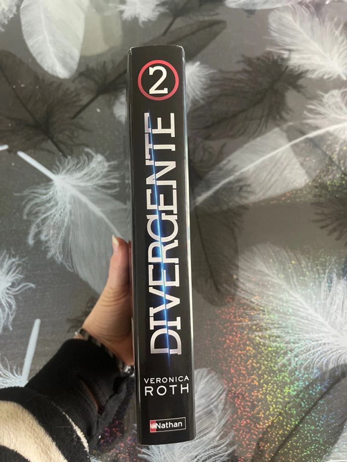 Livre Divergente 2 - photo numéro 3
