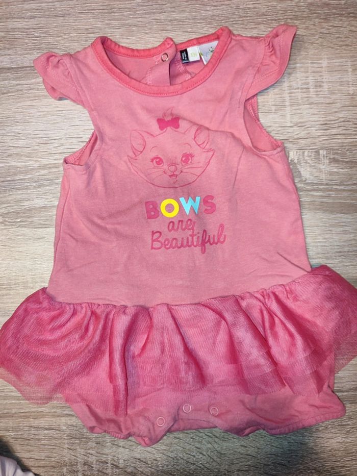 Lot combinaisons bodie 12 mois - photo numéro 2