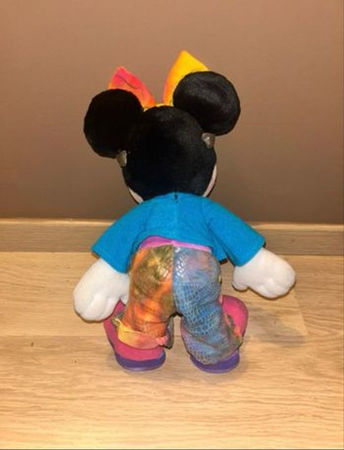 Peluche Disney Minnie Hippie 32 cm - photo numéro 2