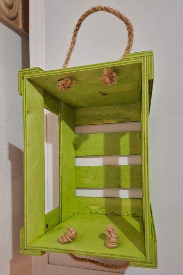 Petite caisse verte décorative en bois neuf