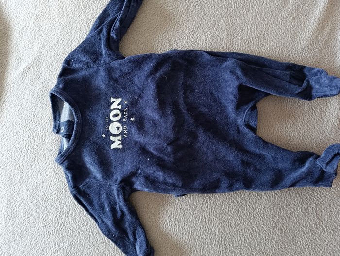 Lot 12 pyjamas velour 3 mois - photo numéro 8