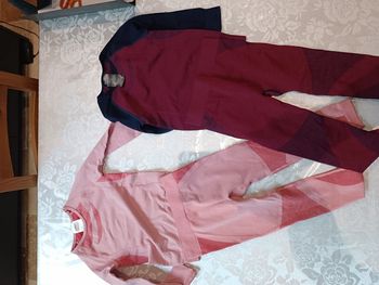 Lot de 4 vêtements thermiques enfant 