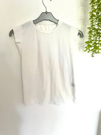 Très jolie tee shirt  a courte manche pour femme