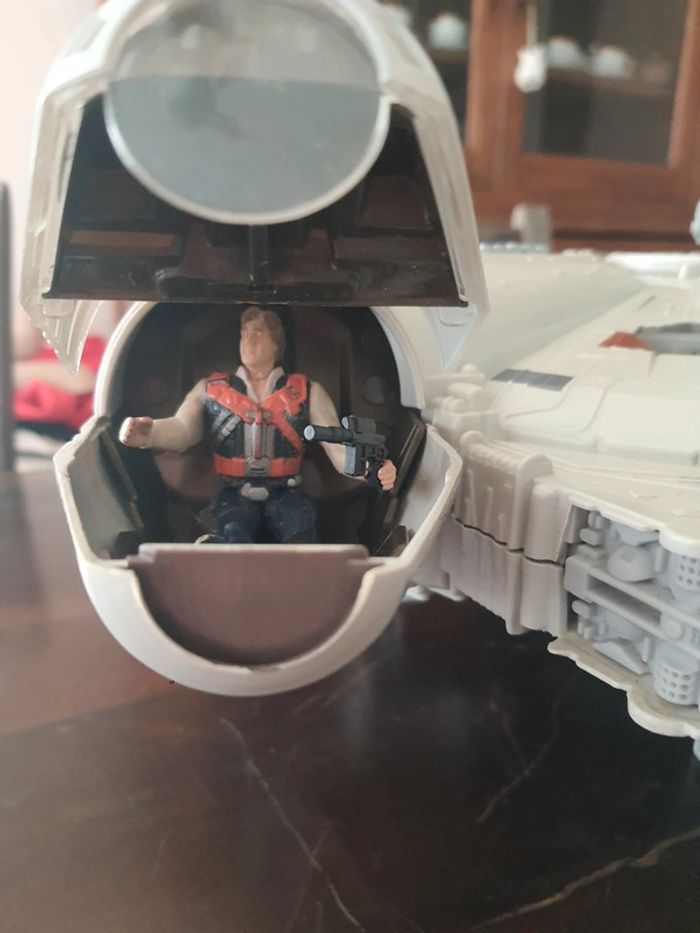 Star Wars Faucon Millenium 2004 Hasbro - photo numéro 4