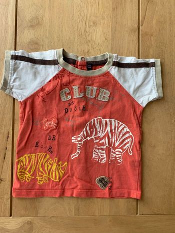 Tee-shirt taille 9 mois