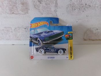 Véhicule Hot Wheels - 67 Camaro - 84/250
