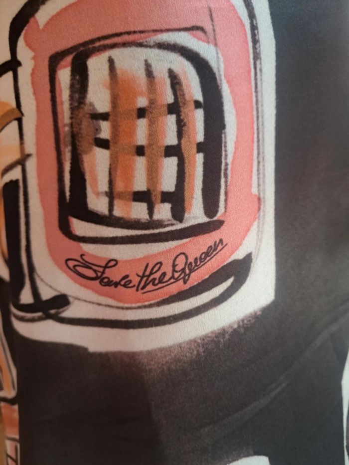 Save the queen robe été T.36/38 neuve - photo numéro 6