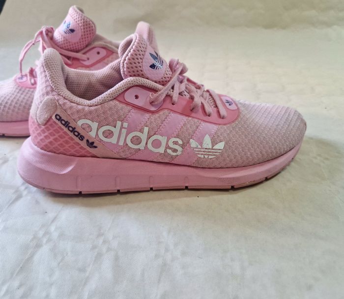 Basket  , sneakers  , femme  , Adidas ,  modèle Swift Run  Pink / Rose , taille  41 - photo numéro 4