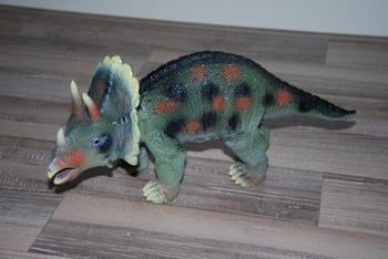 jouet dinosaure 34 cm plastique souple toys'r'us
