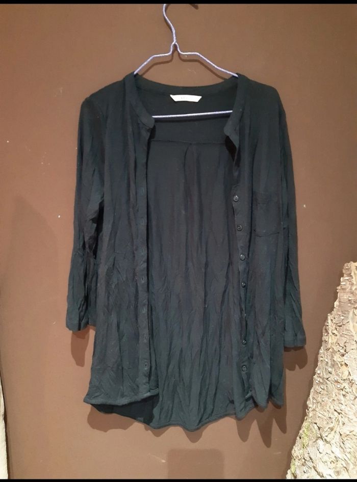 Chemise noire fine manche 3/4