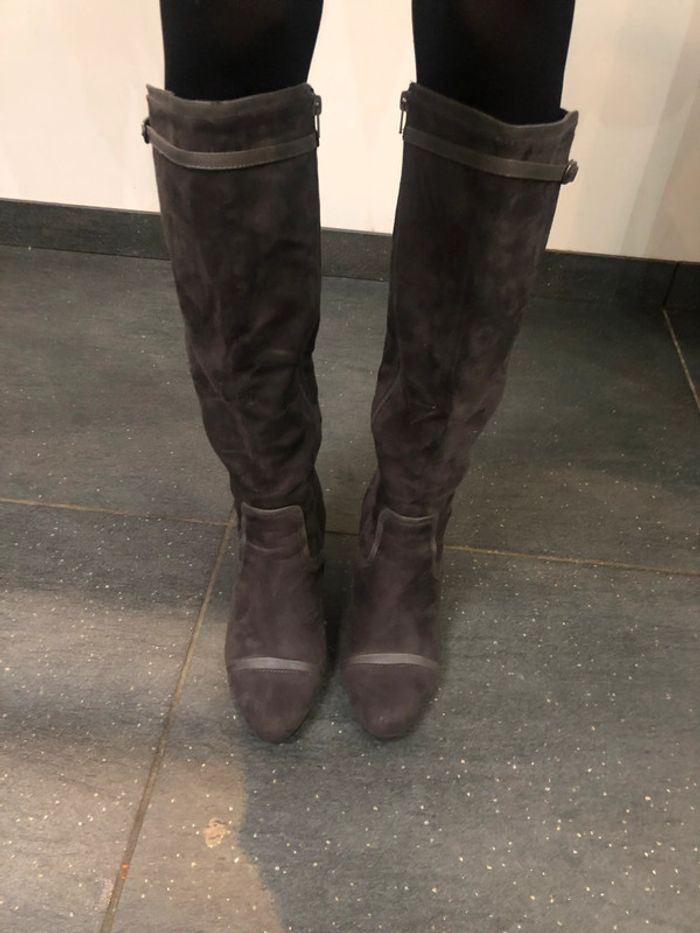 Bottes nubuck gris 41 naf naf