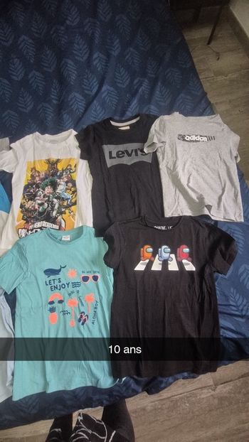 Lot tee shirts