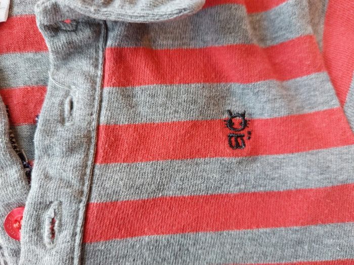 Polo gris et rouge - photo numéro 2