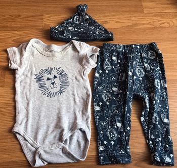 Ensemble body pantalon bonnet lion 6mois