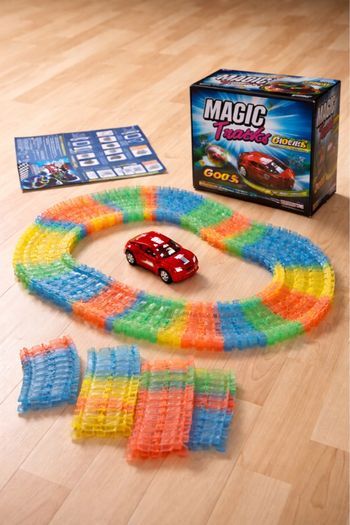 Circuit Magic Tracks  fluorescent la nuit