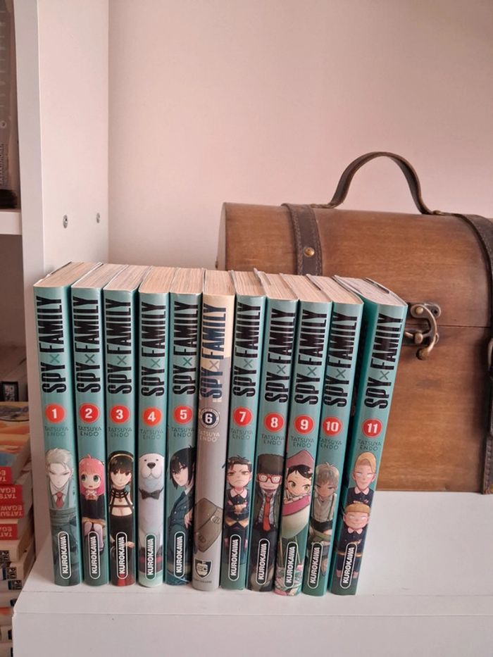 Manga Spy X Family tome 1 à 11 lot avec tome 6 édition limitée
