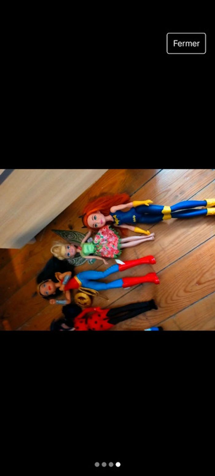 Lot barbies - photo numéro 4