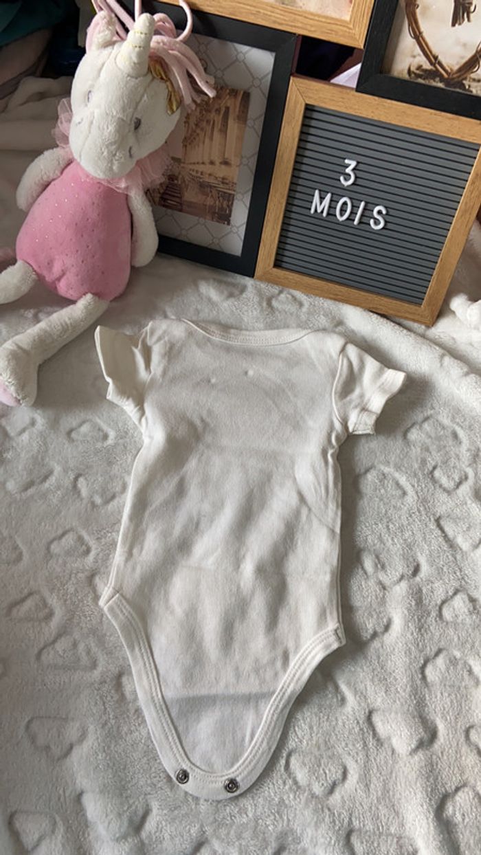 Body 3 mois - photo numéro 2