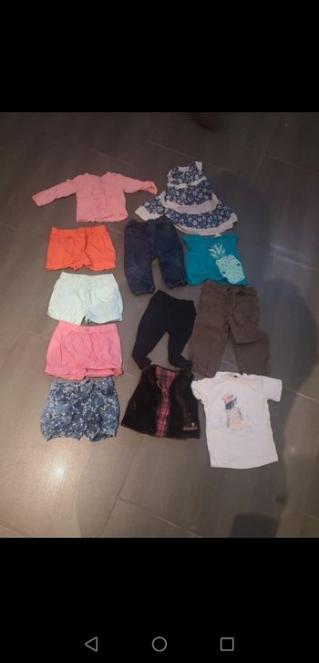 Lot 12 vêtements bébé fille taille 18 mois