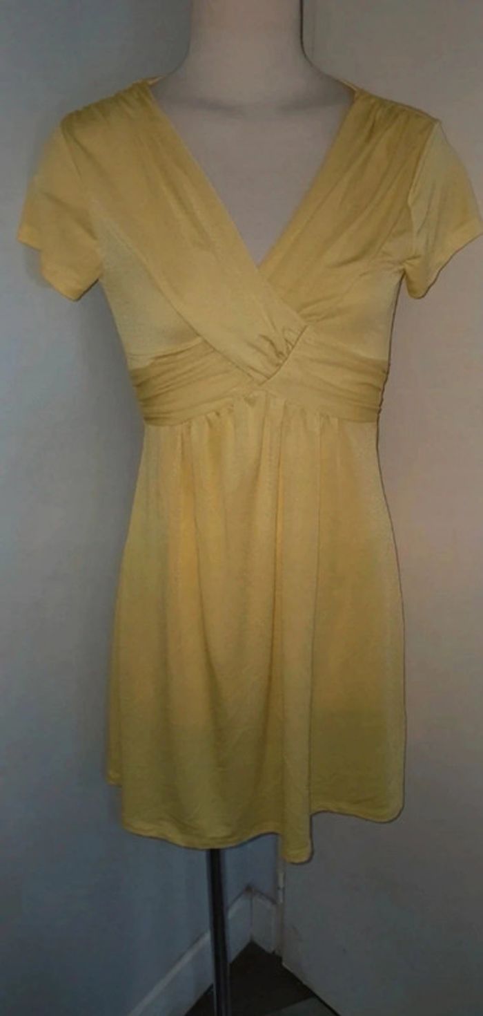 Robe jaune taille 1