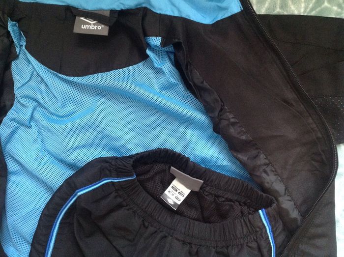 Ensemble jogging Umbro 12/18 mois - photo numéro 4