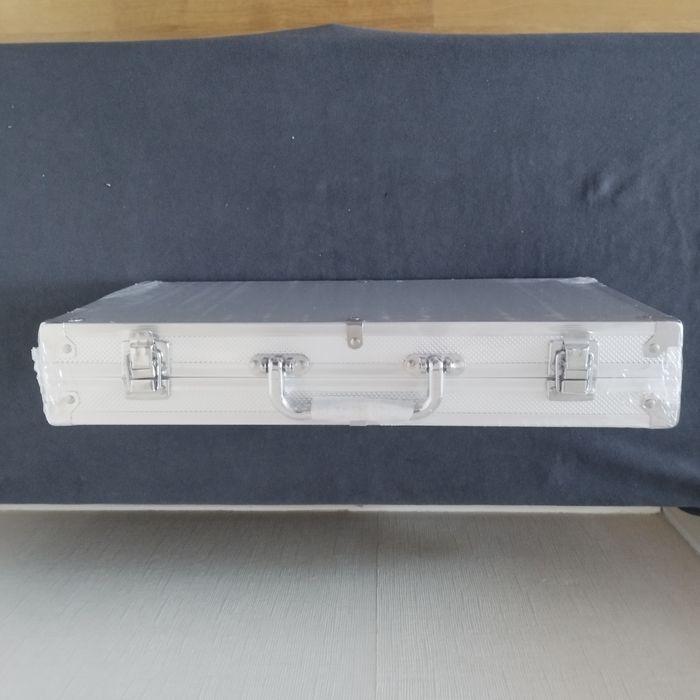 Jeu de poker dans sa valise Cartamundi Neuf - photo numéro 5