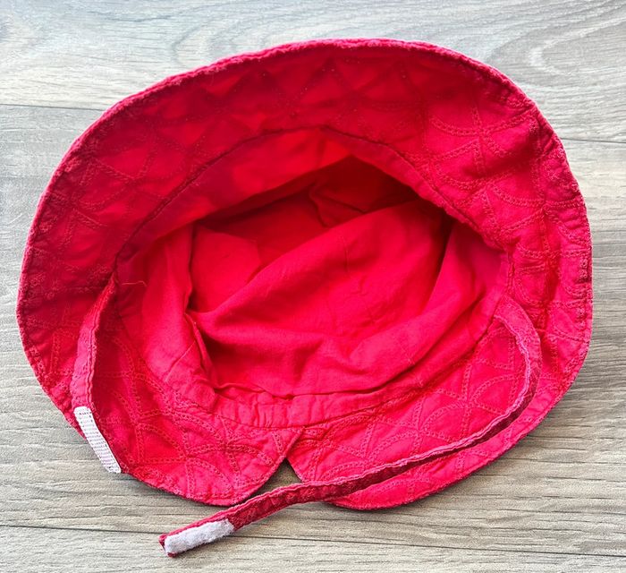 Bob chapeau avec attaches taille 6/12 mois Obaïbi - photo numéro 2