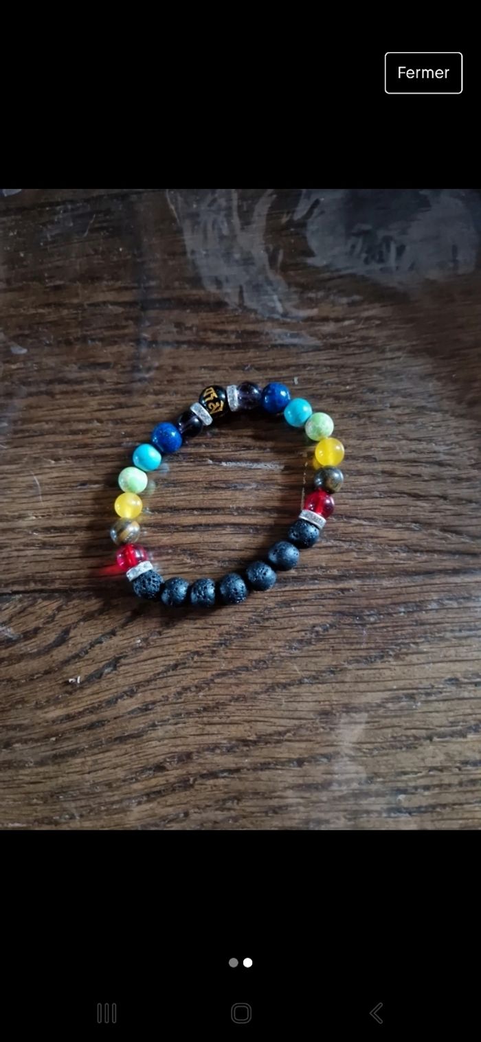 Bracelet en perles représentant les chakras - photo numéro 2