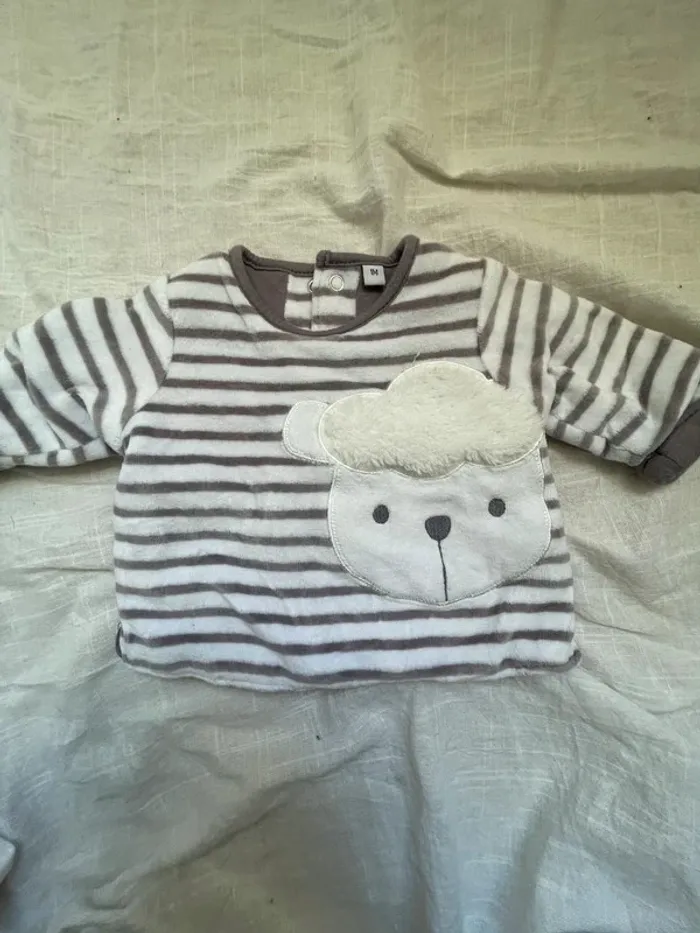 Haut de pyjama bébé 1 mois – Mouton, blanc et gris, chaud