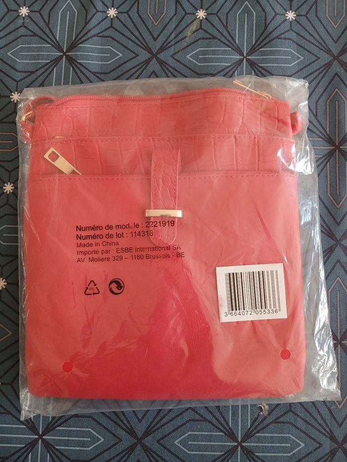 Sac à main rouge - photo numéro 2
