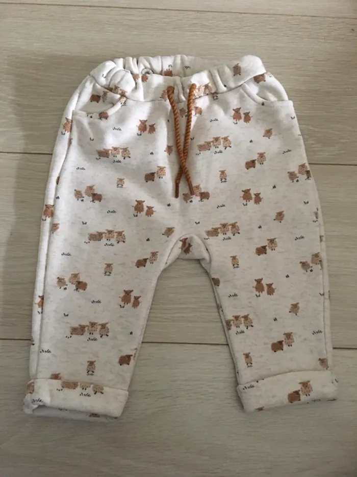 Ensemble pantalon + t-shirt manches longues thème de la famille 9 mois TAO - photo numéro 2