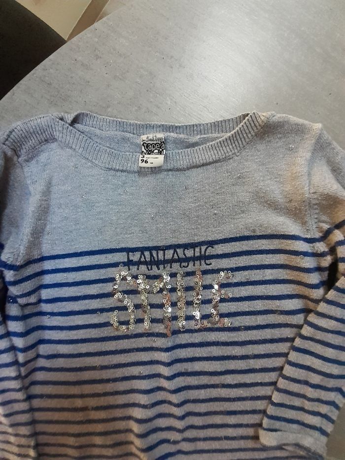 Lot t shirts et pulls fille 3 ans - photo numéro 3