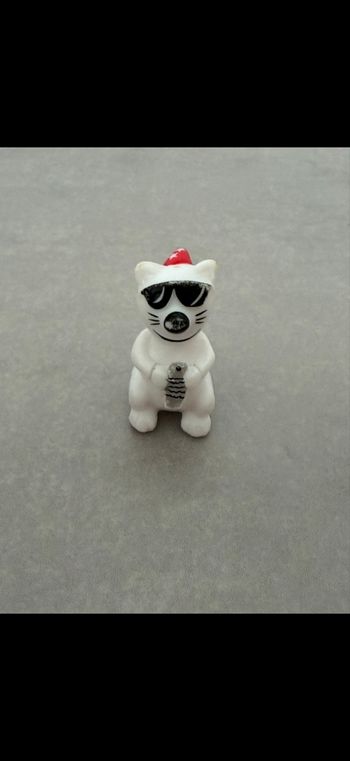 Figurine ours blanc rigolo