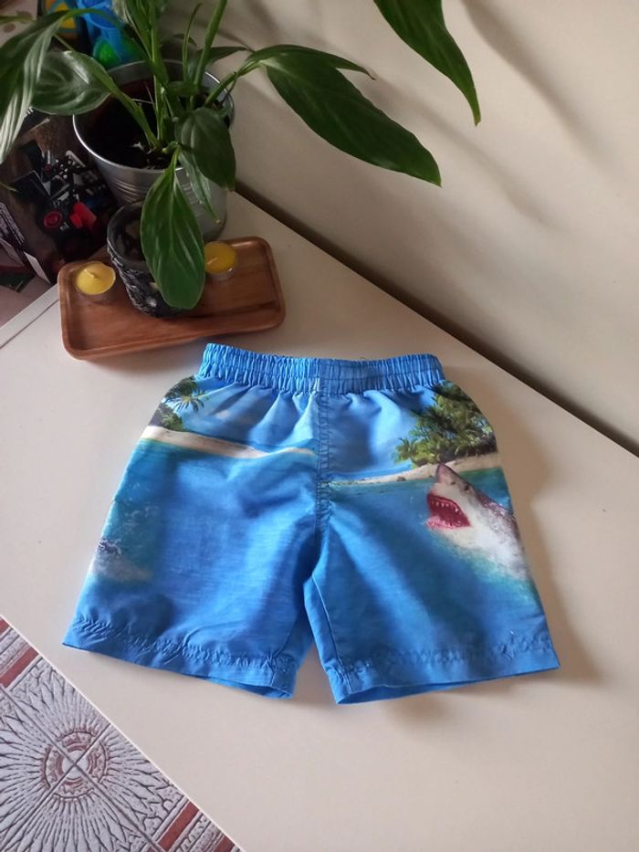 Short de bain taille 92