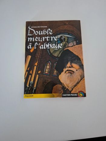 Livre Double meurtre à l'abbaye