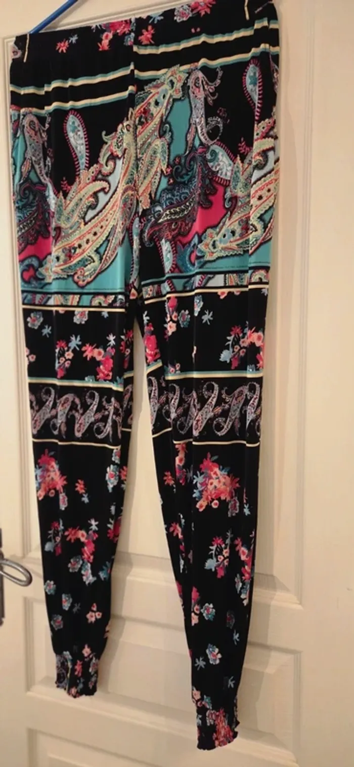 Pantalon fluide imprimé bohème / ethnique - photo numéro 4