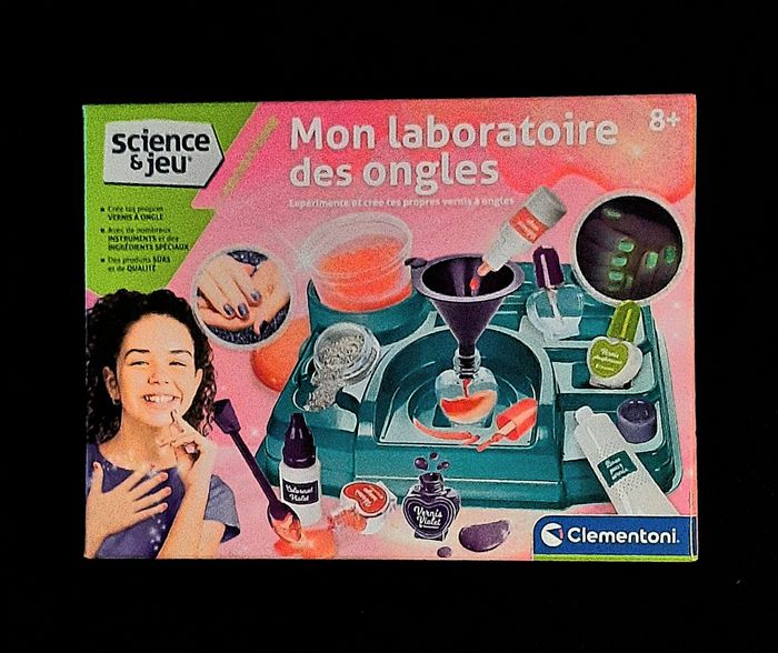 Mon laboratoire des ongles sciences et jeu