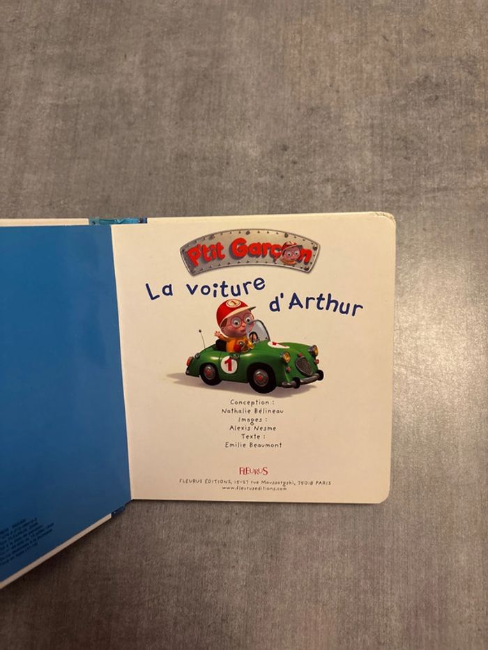 Livre, petit garçon, la voiture d’Arthur - photo numéro 2