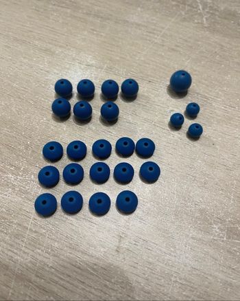 Perle silicone bleu marine