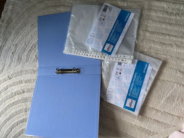 Lot Classeur avec pochette plastifié - photo numéro 2
