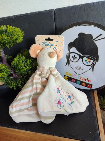 Doudou souris trèfle petale crème beige rayé malice Et bulle cp international