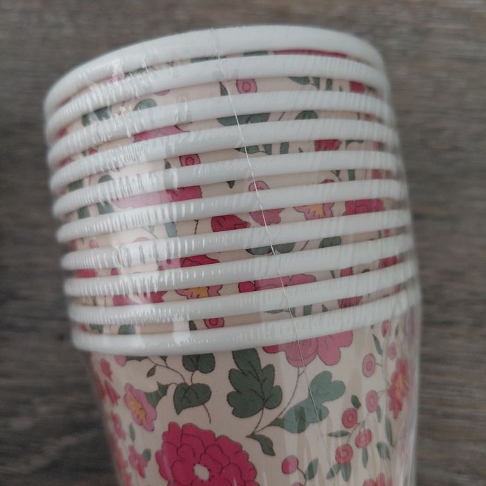 Lot de 20 gobelets en carton motifs liberty - photo numéro 4