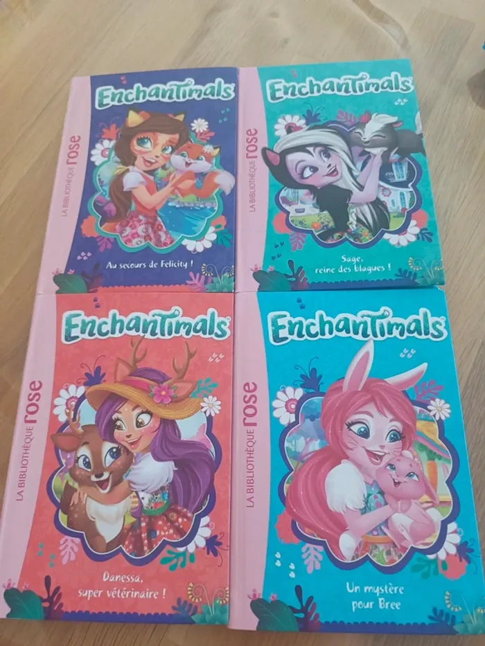 Livres Enchantimals bibliothèque rose