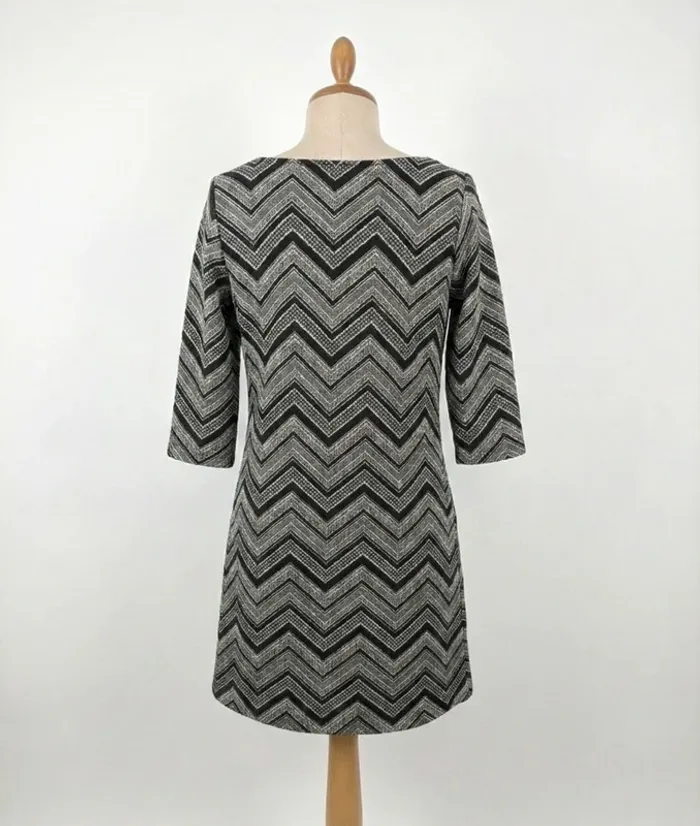 Robe tunique graphique zig-zag noir & blanc - Vegas Collection Taille S - photo numéro 2