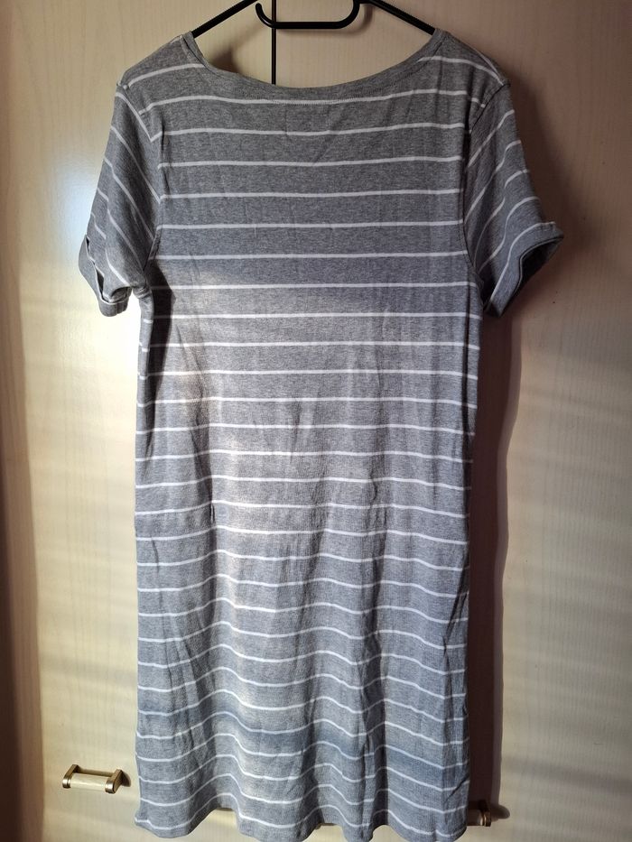 Robe neuve 36 38 - photo numéro 3