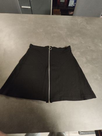 Jupe noire courte femme Pull&Bear – Taille M